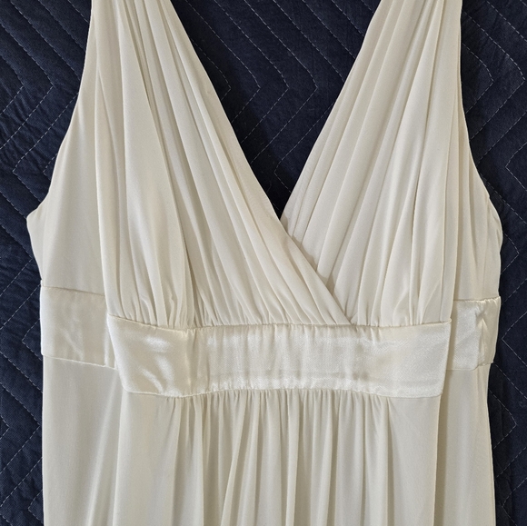 Woman's Wedding Dress - Picture 2 of 5